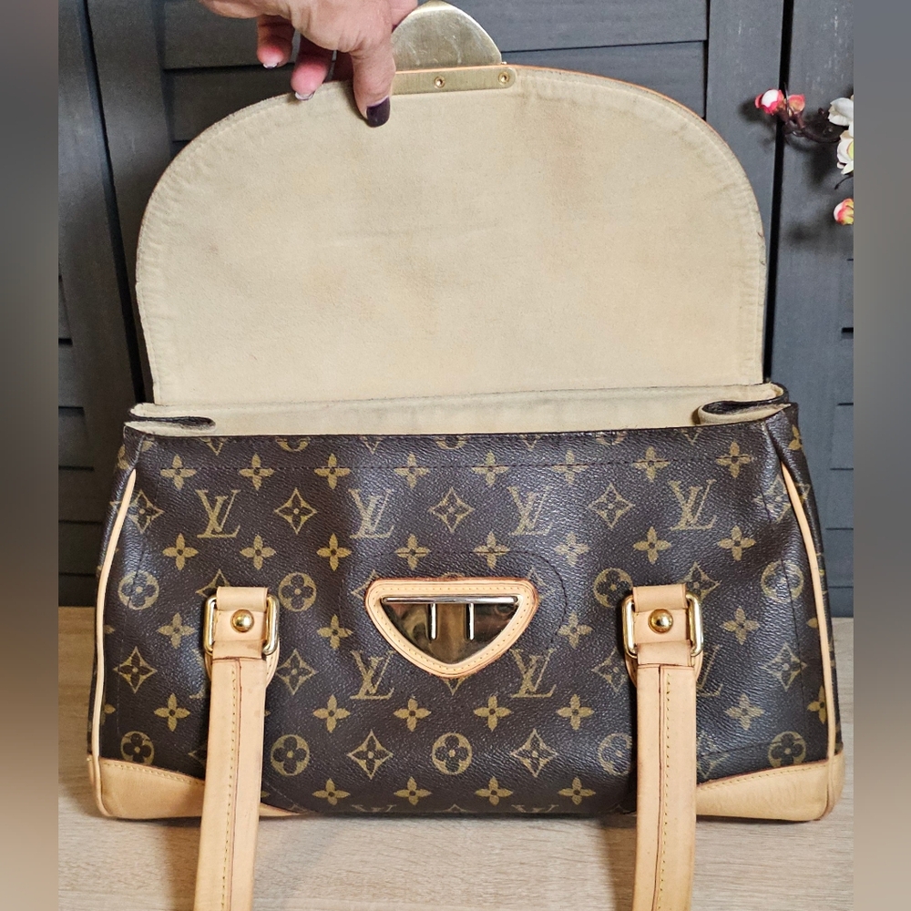 Authentic LOUIS VUITTON Beverly GM Handbag - Picture 3 of 16